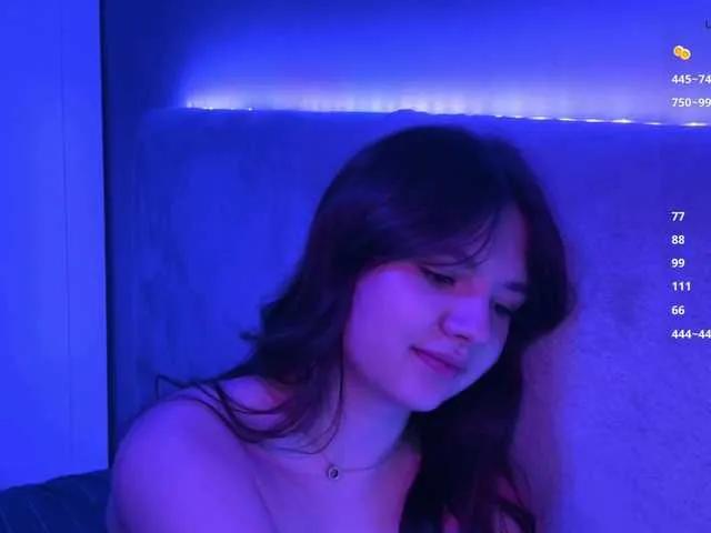 -FoxAlisa- on BongaCams