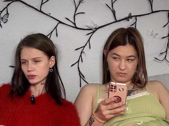 2Love-Love2 on BongaCams