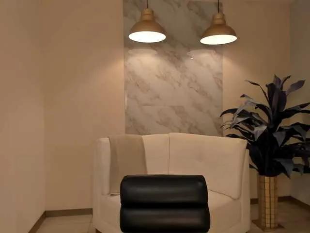 Offline AliceHarper1 on BongaCams