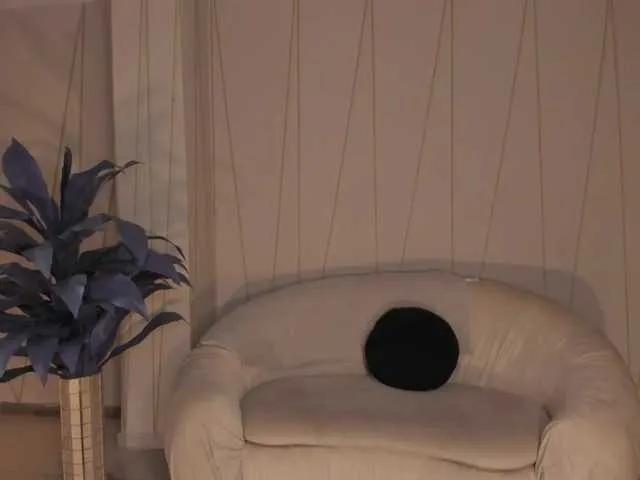 AmaliaCruss on BongaCams 