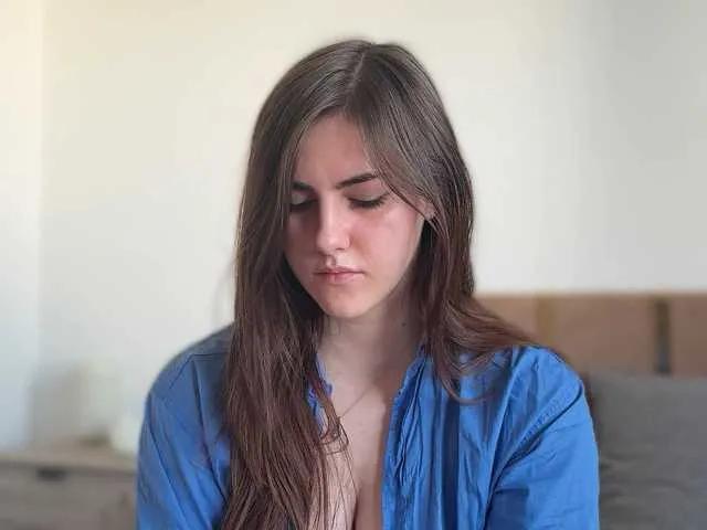 Offline claireheart on BongaCams