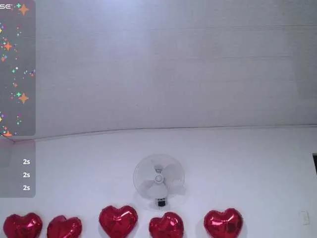 cristal-horny19 on BongaCams