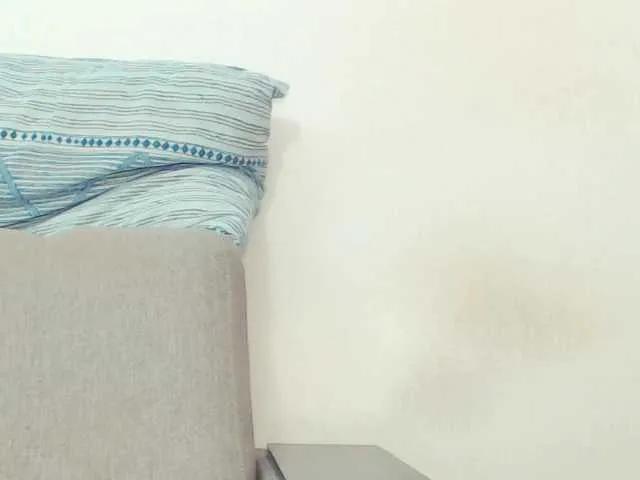 Freechat Drakulaura1 on BongaCams