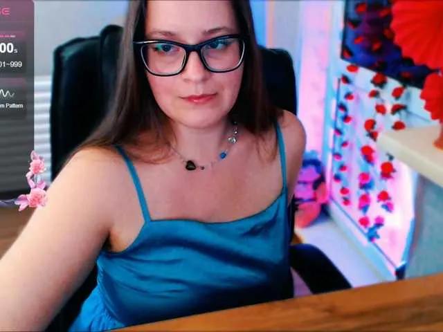 Elizabeth-3 on BongaCams