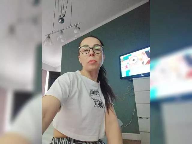 Freechat GentleSweet on BongaCams