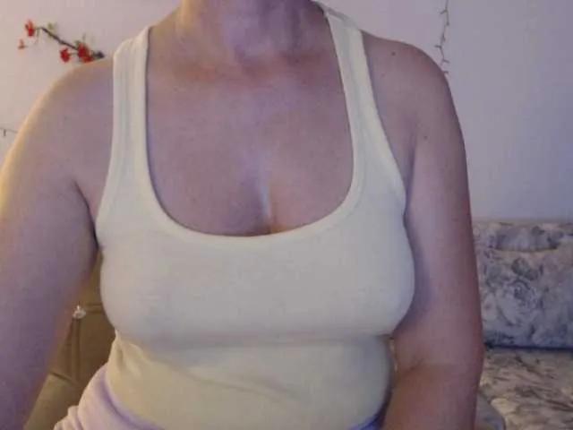 Freechat goodSnowQueen on BongaCams