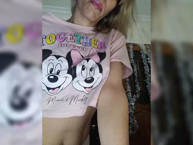 Freechat Kitteen on BongaCams