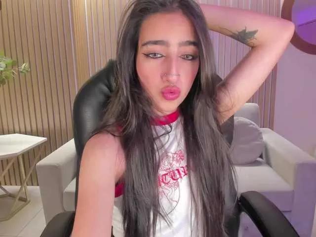 Offline LarisaSmirnov on BongaCams