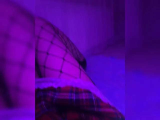 Offline masters0227 on BongaCams