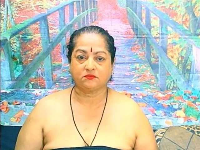 Freechat matureindian on BongaCams