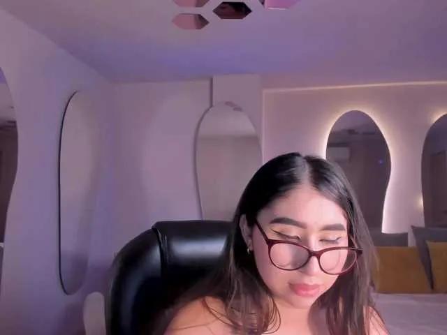 MayaMoretti on BongaCams 