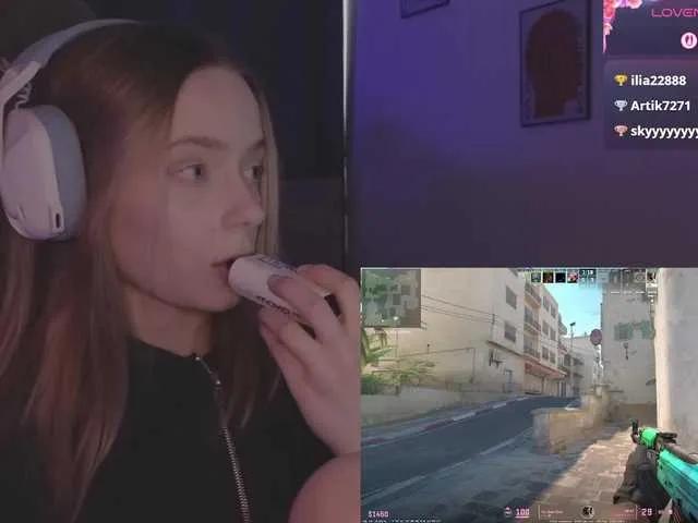 Freechat mayshy on BongaCams