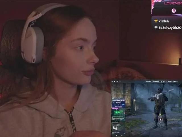 Freechat mayshy on BongaCams