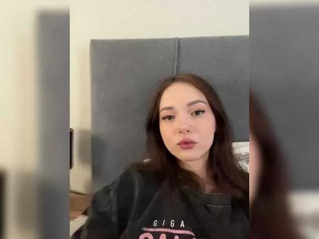 Freechat OlivkaVif on BongaCams