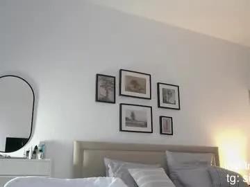 Freechat _sirine_ on Chaturbate