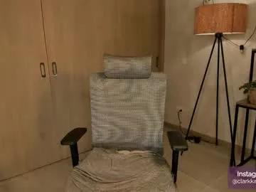 Away alanna_clark on Chaturbate