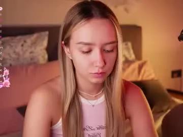 Freechat alodiaacomb on Chaturbate