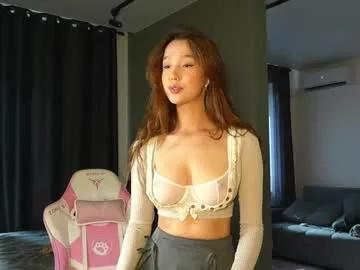 Freechat amilia4u on Chaturbate