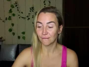 ay_kiss_jully — GOAL: put on stockings and panties [660 tokens left] # smile #new #nonude #shy #natural #feet #muscle # fit #