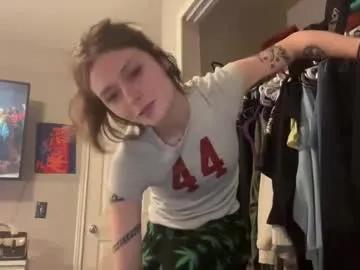 Freechat bbycris03 on Chaturbate