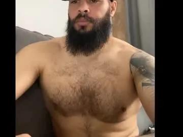beardmax on Chaturbate