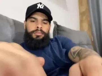 beardmax on Chaturbate