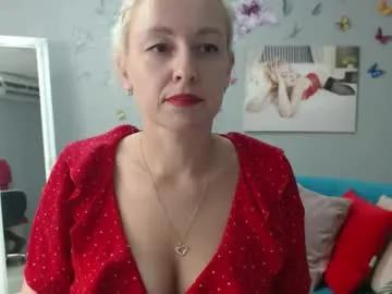 Private blondy_mom on Chaturbate