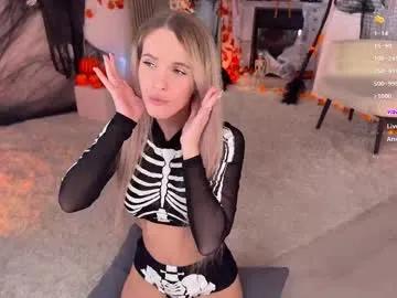 blush_mikki on Chaturbate
