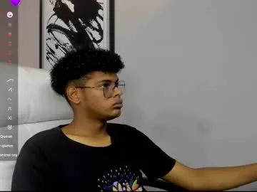 Freechat boylittle19cm on Chaturbate