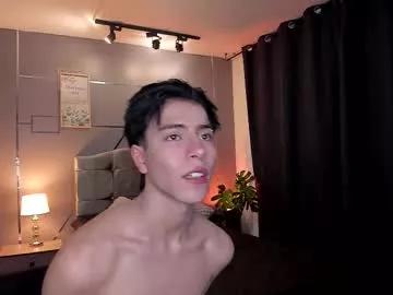 chrristopher77 on Chaturbate 