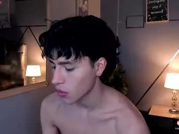 chrristopher77 on Chaturbate 