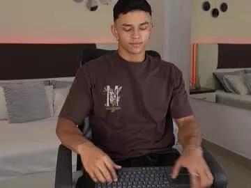 Freechat danteestone on Chaturbate