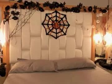 daphne_and_roger on Chaturbate