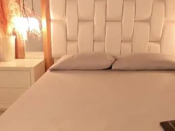 daphne_and_roger on Chaturbate