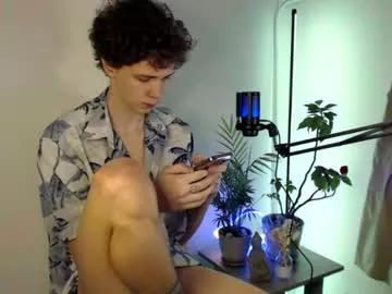 Freechat doedeeer on Chaturbate