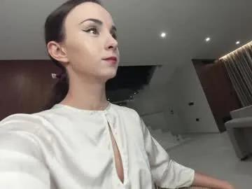 Freechat ehotlovea on Chaturbate