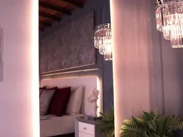 evamoretti on Chaturbate