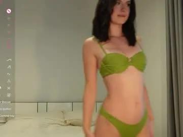 gloriamillss on Chaturbate