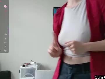 gomoreup on Chaturbate 