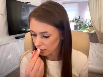 Freechat heart_petal on Chaturbate