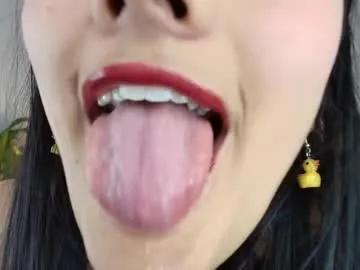 Freechat hinata_21_ on Chaturbate