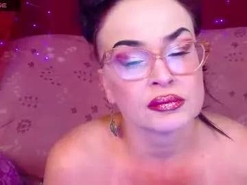 Freechat hotzlata on Chaturbate