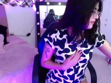 Freechat isa_bunny18 on Chaturbate