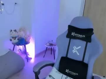 juli_santos_22 on Chaturbate
