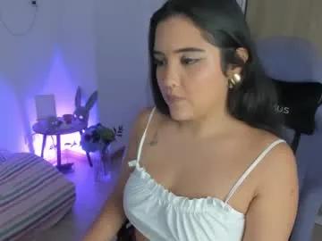 juli_santos_22 on Chaturbate
