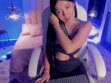 Freechat juliieta_evans on Chaturbate