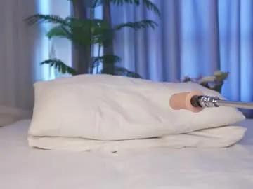 Freechat karollovea on Chaturbate