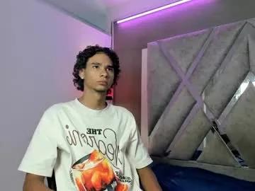 Freechat kenix_7 on Chaturbate