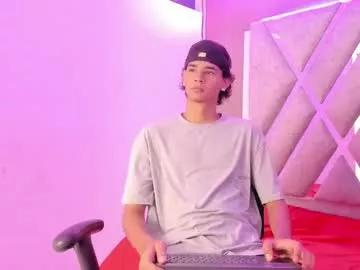 Freechat kenix_7 on Chaturbate