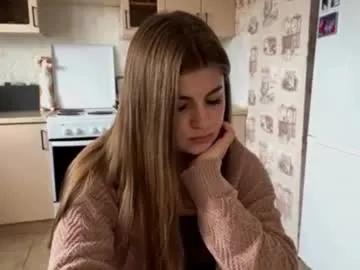 Freechat larrainewildenberg on Chaturbate